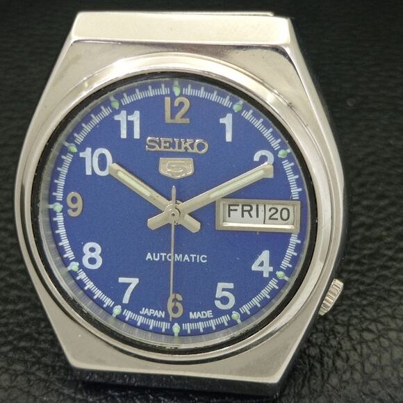 Vintage 1973 Seiko Automatic Mens Silver Watch W/daydate & Blue accents - Picture 3 of 10